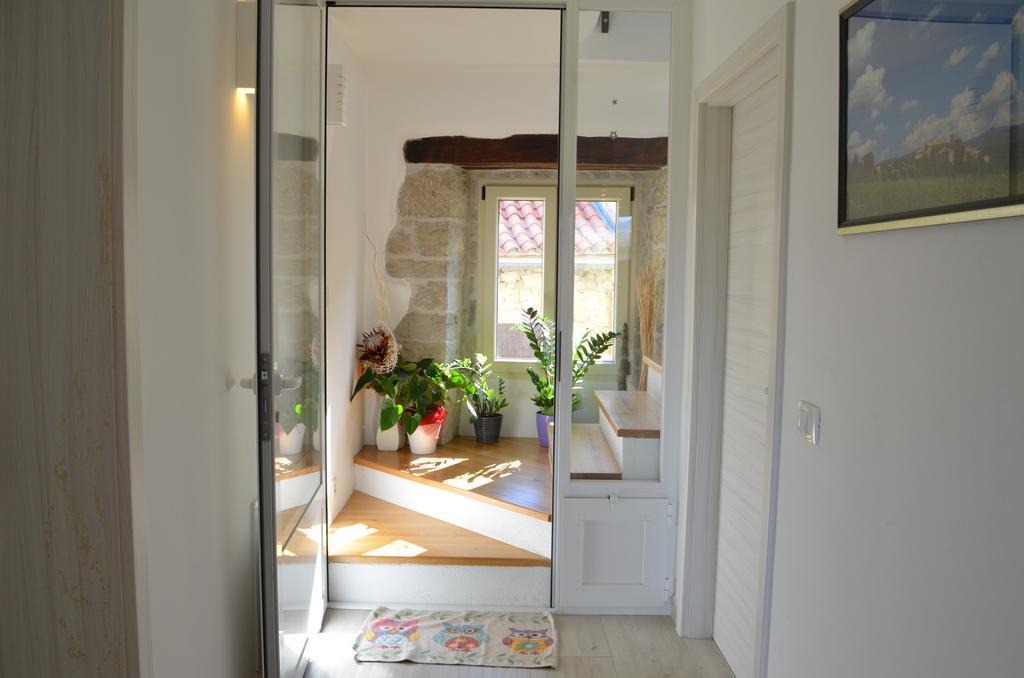 Apartment In The Smallest Town In The World Hum Экстерьер фото
